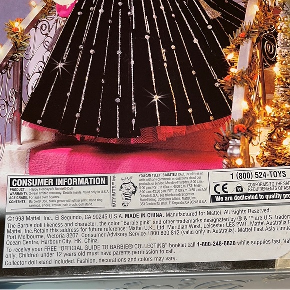 1998 Hallmark Holiday Barbie.  Still In Original Packaging.  Excellent Shape. - Picture 4 of 4